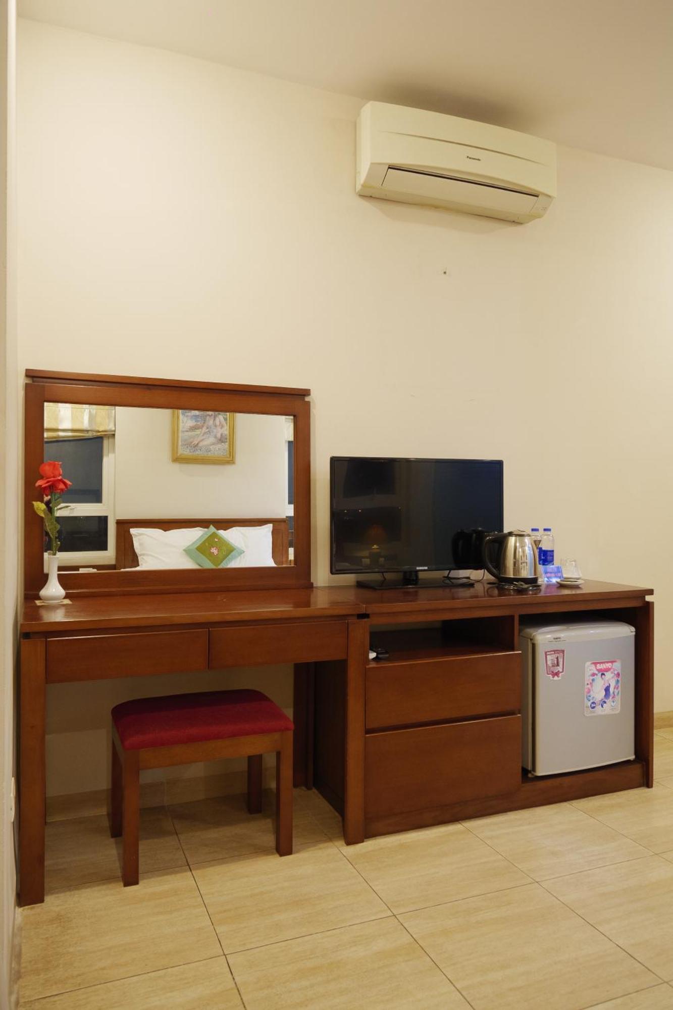 האנוי Ngan Ha Hotel Long Bien מראה חיצוני תמונה